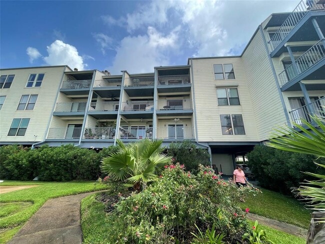 Building Photo - 4001 E NASA Pkwy