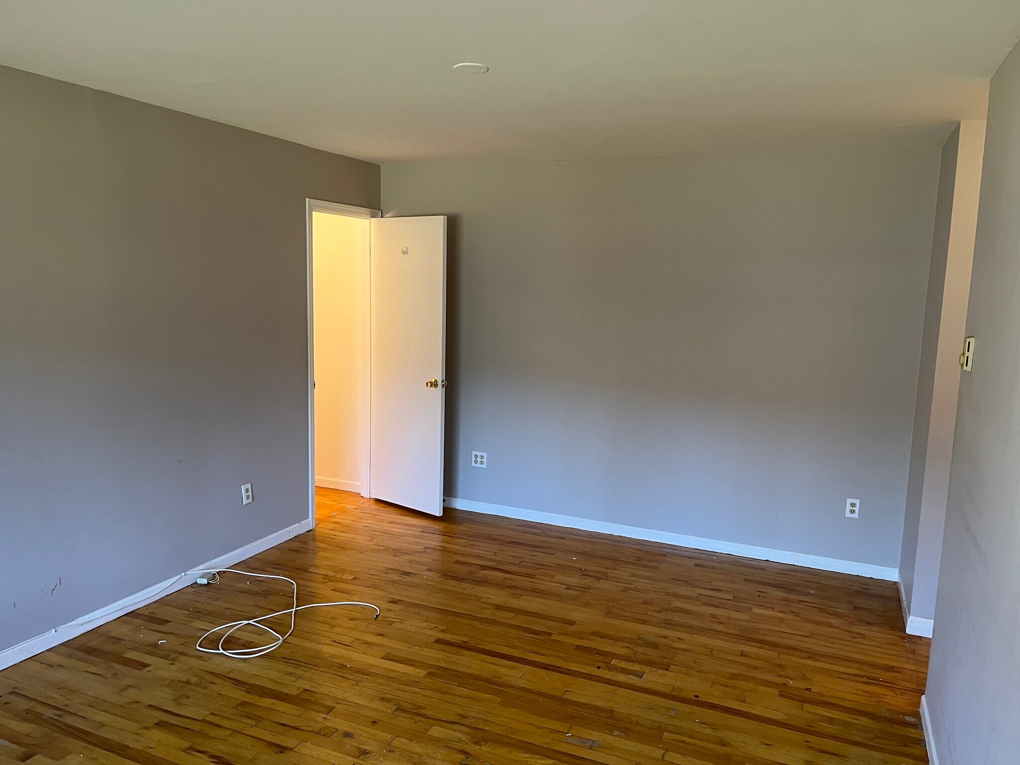 Bedroom 11’9”x 14 - 116 Hamburg Turnpike