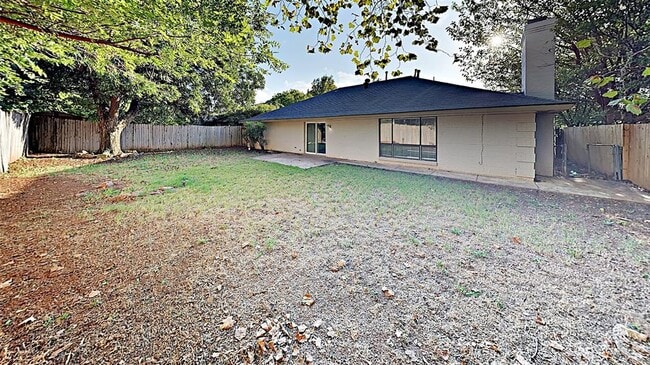 Building Photo - 9816 Lancet Ln