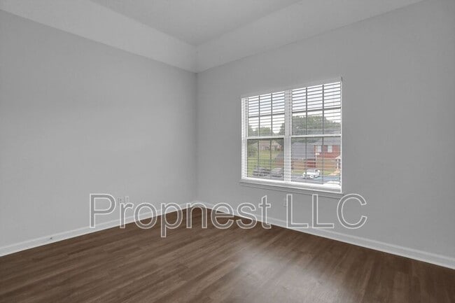 Building Photo - 769 Barrington Woods Cove