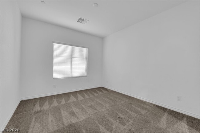 Building Photo - 600 N Carriage Hill Dr