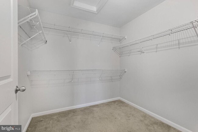 Building Photo - 102 Vista Knoll Dr