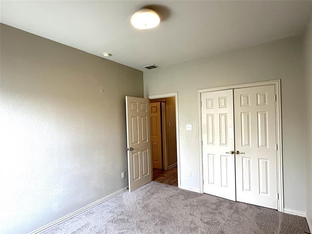 Building Photo - 3002 Admiral Dr