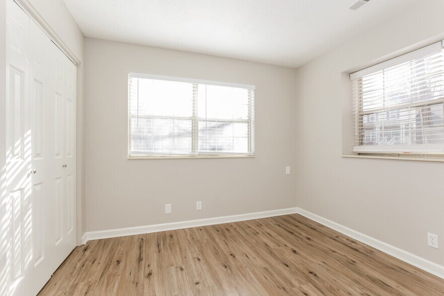 Building Photo - 401 Newberry Ct