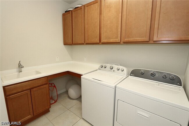 Building Photo - 8484 Benelli Ct