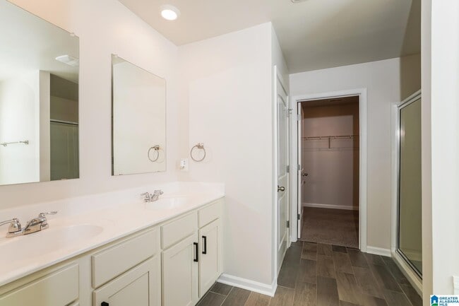 Building Photo - 1448 Archers Cv Wy