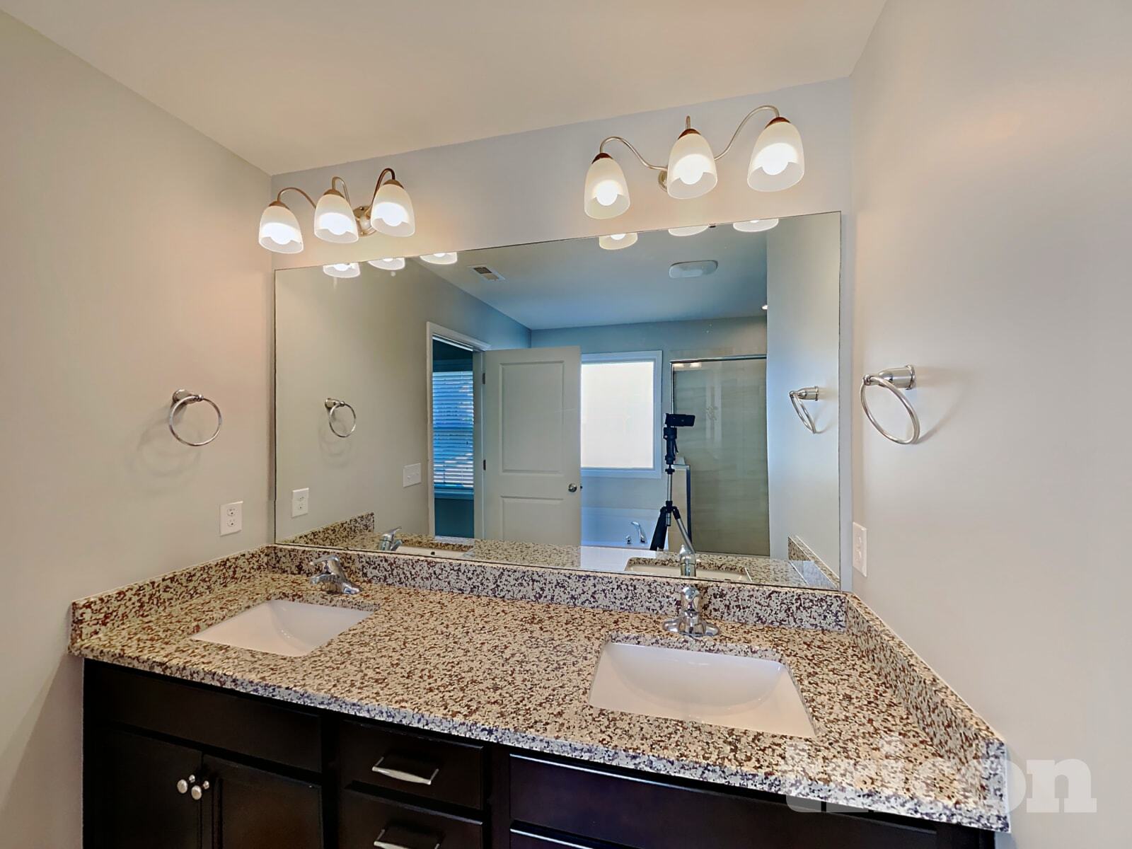 Building Photo - 7553 Poplar Meadow Ln