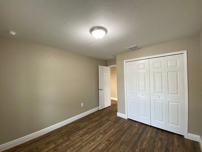 Building Photo - 4764 SW 139th Ln