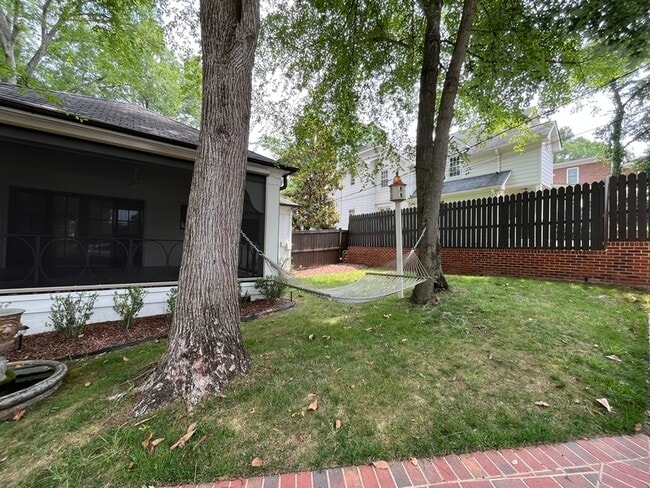 Building Photo - 373 Hillside Ave