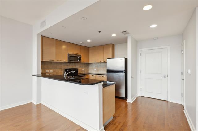 Building Photo - 1200 Main St