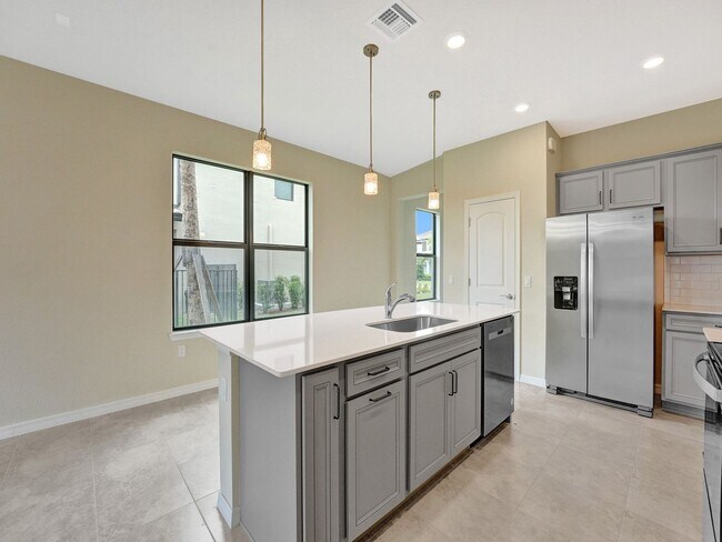 Building Photo - 4825 Chantily Road
