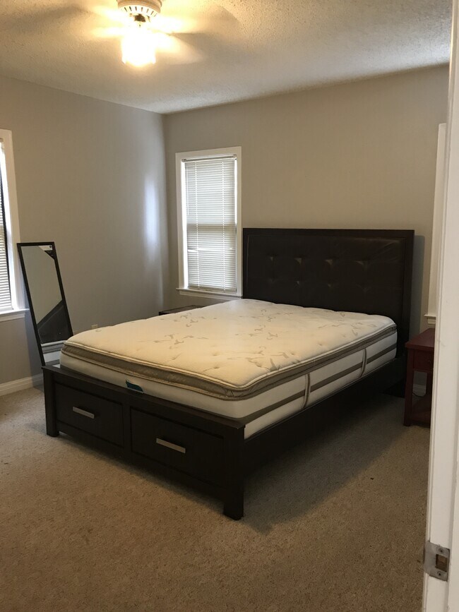 Building Photo - 3012 23rd St