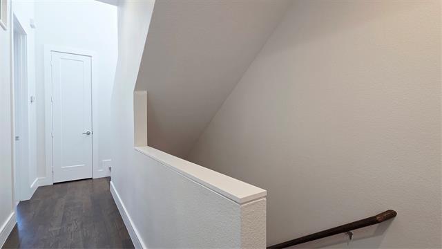 Building Photo - 1225 Hyde Ct