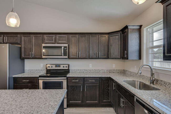 Building Photo - 2081 Bella Breeze Ct