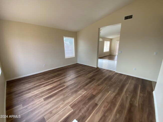 Building Photo - 10849 W Monterosa St