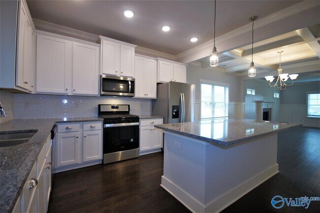 Building Photo - 12 Silky Oak Cir SW