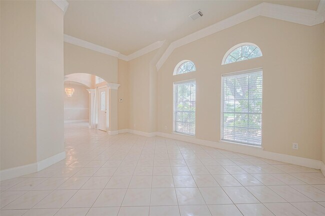 Building Photo - 14203 Torrey Village Dr