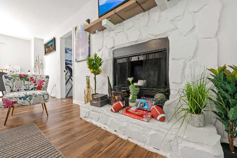 Building Photo - 5989 Bowden St