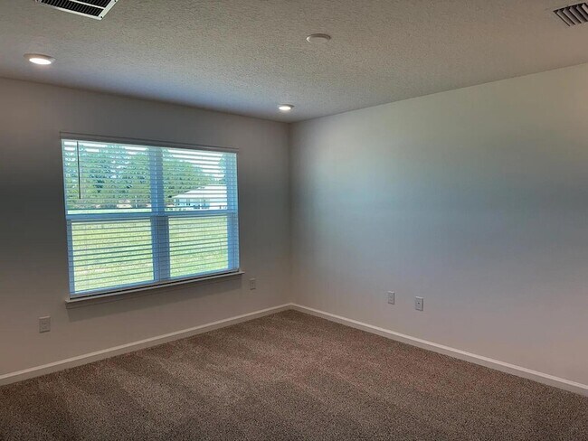 Building Photo - 58 Sawbrier St