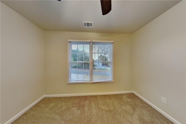 Building Photo - 1013 Camden Ln