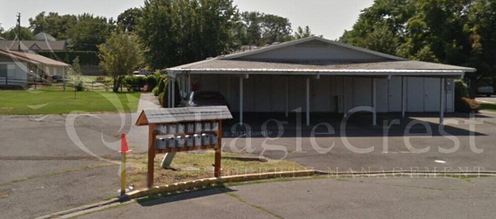 Building Photo - 1040PUFF