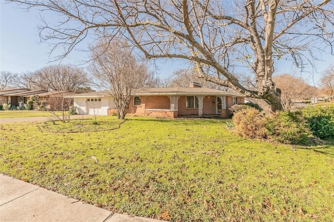 Building Photo - 6956 Park Pl Dr