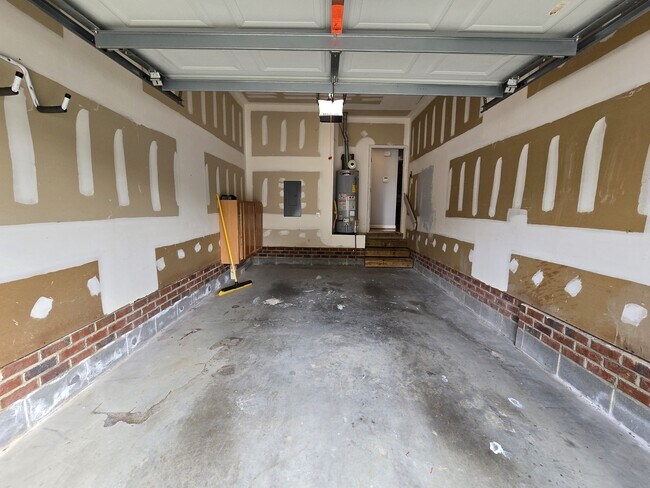 Building Photo - 4333 Flintlock Ln