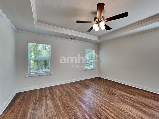 Building Photo - 504 Cash Circle