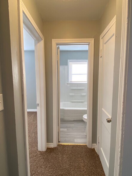 Building Photo - 1326 NW 100th St