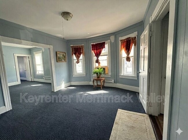 Building Photo - 5 Ellis Ave