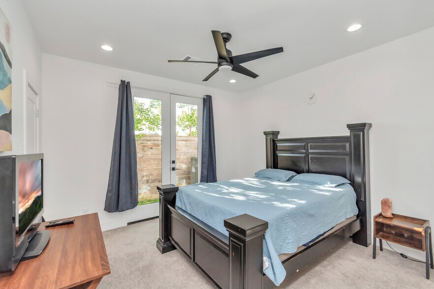1st Bedroom on 1st Floor, with attached closet and en-suite bathroom - 1815 Elite Dr