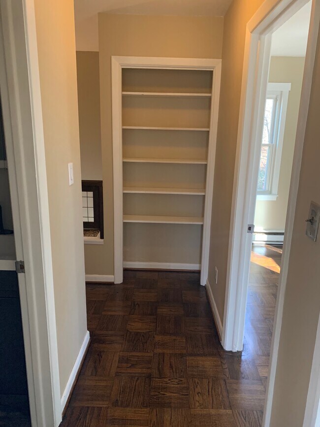 Building Photo - 217 Morehead St