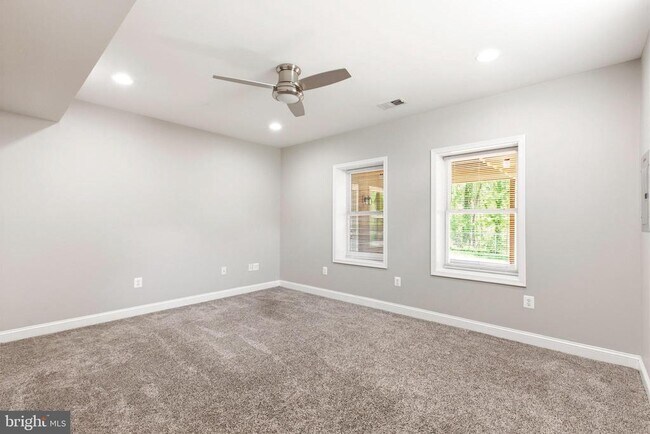 Building Photo - 24524 Ruff Ruff Ln