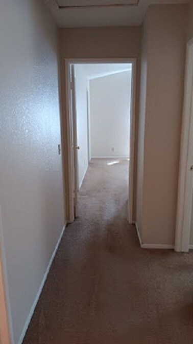 Building Photo - 39640 Wild Flower Dr