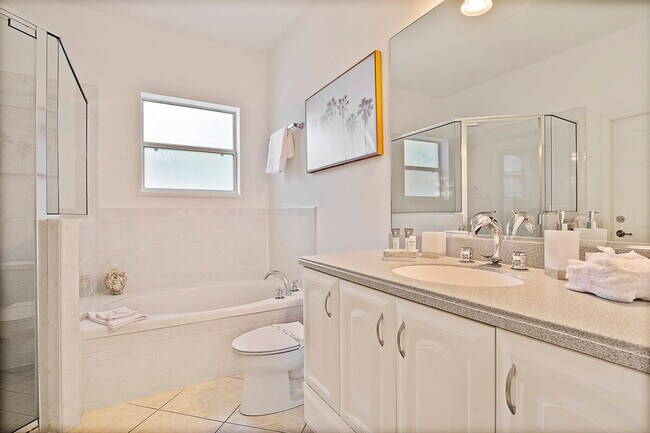 Building Photo - 67 Kashmir Trail