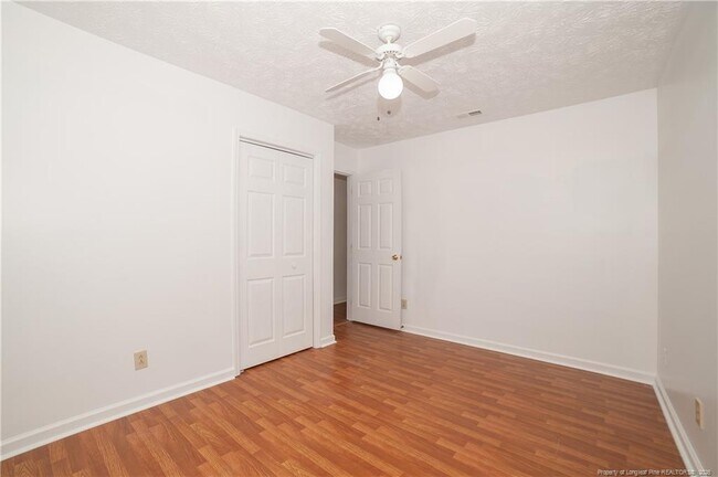 Building Photo - 6440 Brookshire St