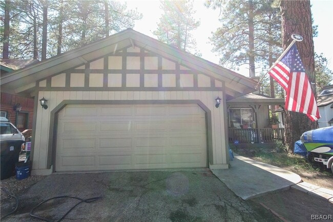 Primary Photo - 917 Nana Ave