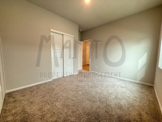 Building Photo - Beautiful Cheney Home