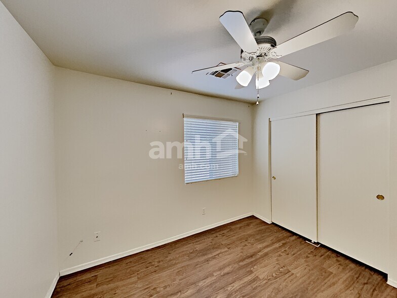 Building Photo - 5882 S 237th Ln