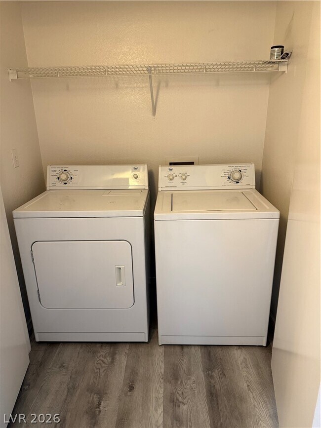 Building Photo - 7255 W Sunset Rd