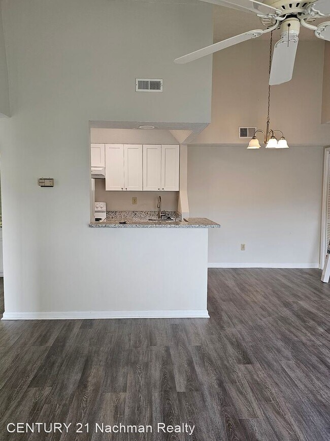 Building Photo - 1 br, 1 bath House - 21 Haverford Court