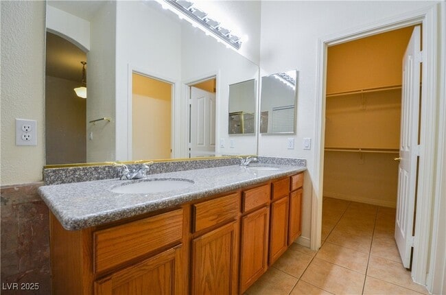 Building Photo - 401 Madison Taylor Pl