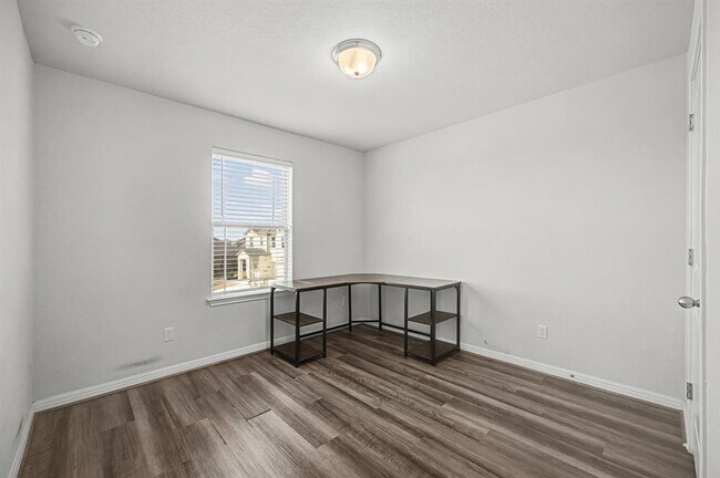 Building Photo - 5404 Bellissima Way