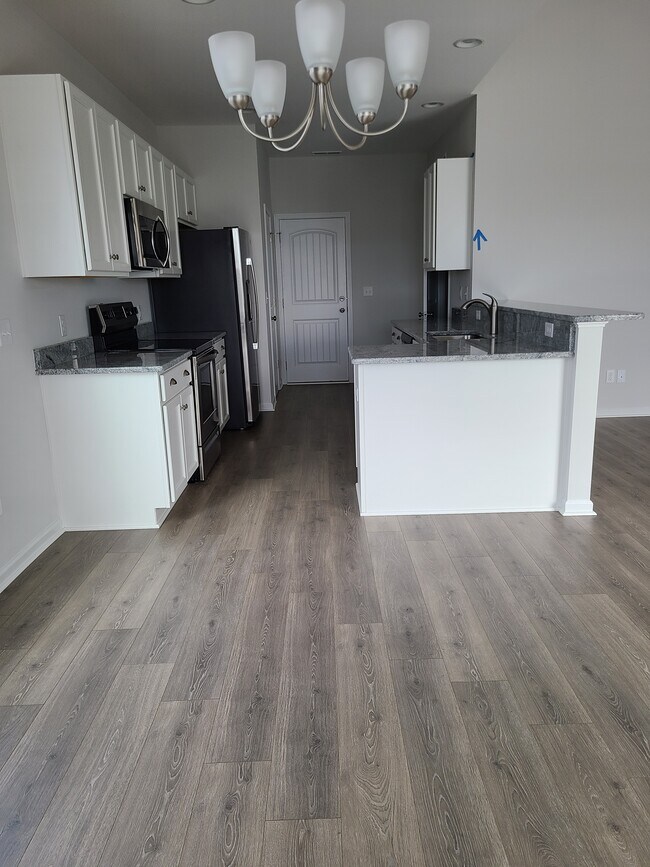 Building Photo - 4113 Pegasus Pkwy