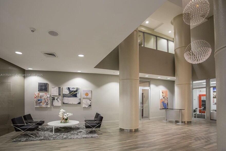 Building Photo - 1750 N Bayshore Dr
