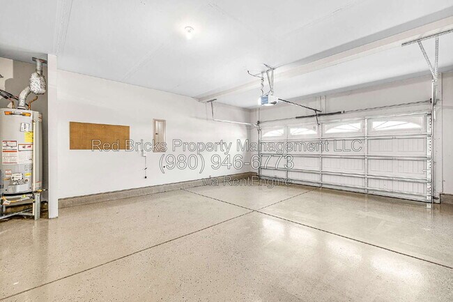 Building Photo - 13022 Oakhaven Glen Ln