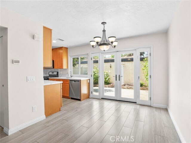 Building Photo - 2745 Tropicana Dr