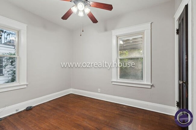 Building Photo - 1525 Waverly Ave