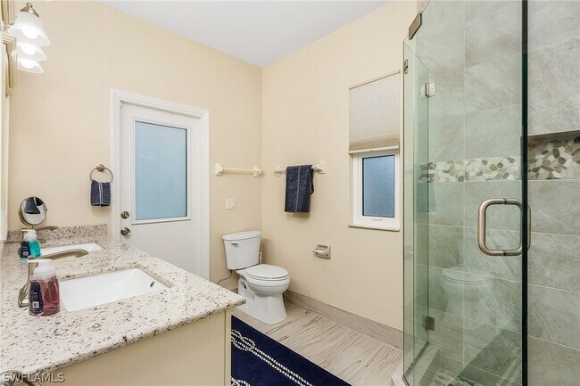 Building Photo - 1741 Piedmont Ct