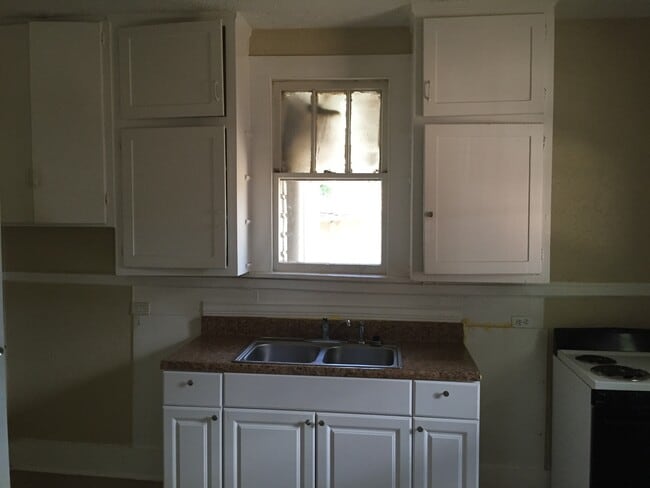 Building Photo - **UPCOMING**Total Electric**4 Bedroom / 2 ...
